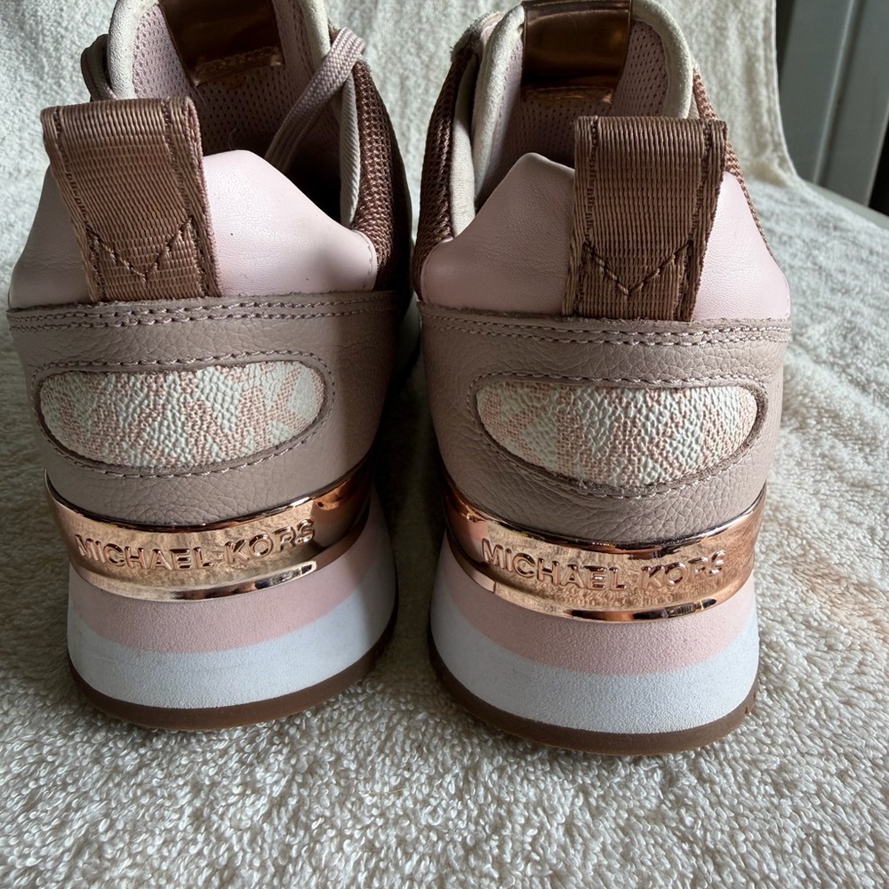 Michael Kors Pink & Beige Suede Mesh Low-Top Sneakers - Picture 3 of 6